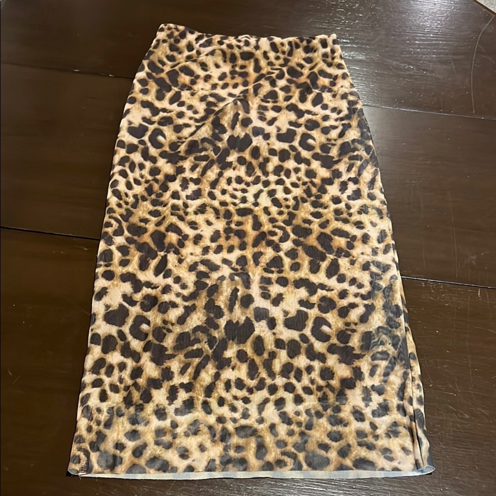 Leopard Straight Sheer Womens Medium Skirt.